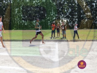 
<a style='margin-left: 5px;' class='btn btn-xs btn-social btn-facebook' href='https://www.facebook.com/sharer/sharer.php?u=https://www.boladovale.com.br/imgs/800-800-90/conteudo/fotos/1423/img3693.jpg' rel='popup' data-width='500' data-height='400'><i class='fa fa-facebook'></i>Compartilhar <span class='hidden-xs'>no Facebook</span>
</a> 
<a class='btn btn-default btn-xs' target='_blank' href='imgs/800-800-90/conteudo/fotos/1423/img3693.jpg'>
<span class='glyphicon glyphicon-cloud-download'></span> Salvar
</a> 
<span></span>