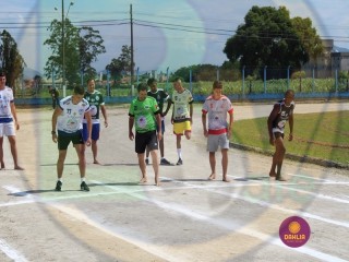 
<a style='margin-left: 5px;' class='btn btn-xs btn-social btn-facebook' href='https://www.facebook.com/sharer/sharer.php?u=https://www.boladovale.com.br/imgs/800-800-90/conteudo/fotos/1423/img6536.jpg' rel='popup' data-width='500' data-height='400'><i class='fa fa-facebook'></i>Compartilhar <span class='hidden-xs'>no Facebook</span>
</a> 
<a class='btn btn-default btn-xs' target='_blank' href='imgs/800-800-90/conteudo/fotos/1423/img6536.jpg'>
<span class='glyphicon glyphicon-cloud-download'></span> Salvar
</a> 
<span></span>