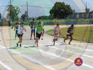 
<a style='margin-left: 5px;' class='btn btn-xs btn-social btn-facebook' href='https://www.facebook.com/sharer/sharer.php?u=https://www.boladovale.com.br/imgs/800-800-90/conteudo/fotos/1423/img6538.jpg' rel='popup' data-width='500' data-height='400'><i class='fa fa-facebook'></i>Compartilhar <span class='hidden-xs'>no Facebook</span>
</a> 
<a class='btn btn-default btn-xs' target='_blank' href='imgs/800-800-90/conteudo/fotos/1423/img6538.jpg'>
<span class='glyphicon glyphicon-cloud-download'></span> Salvar
</a> 
<span></span>