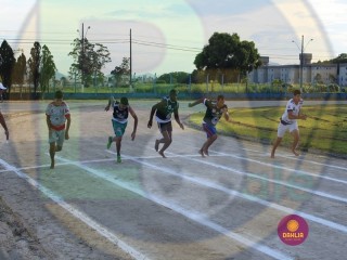 
<a style='margin-left: 5px;' class='btn btn-xs btn-social btn-facebook' href='https://www.facebook.com/sharer/sharer.php?u=https://www.boladovale.com.br/imgs/800-800-90/conteudo/fotos/1423/img7210.jpg' rel='popup' data-width='500' data-height='400'><i class='fa fa-facebook'></i>Compartilhar <span class='hidden-xs'>no Facebook</span>
</a> 
<a class='btn btn-default btn-xs' target='_blank' href='imgs/800-800-90/conteudo/fotos/1423/img7210.jpg'>
<span class='glyphicon glyphicon-cloud-download'></span> Salvar
</a> 
<span></span>
