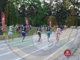
<a style='margin-left: 5px;' class='btn btn-xs btn-social btn-facebook' href='https://www.facebook.com/sharer/sharer.php?u=https://www.boladovale.com.br/imgs/800-800-90/conteudo/fotos/1423/img7223.jpg' rel='popup' data-width='500' data-height='400'><i class='fa fa-facebook'></i>Compartilhar <span class='hidden-xs'>no Facebook</span>
</a> 
<a class='btn btn-default btn-xs' target='_blank' href='imgs/800-800-90/conteudo/fotos/1423/img7223.jpg'>
<span class='glyphicon glyphicon-cloud-download'></span> Salvar
</a> 
<span></span>