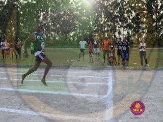 
<a style='margin-left: 5px;' class='btn btn-xs btn-social btn-facebook' href='https://www.facebook.com/sharer/sharer.php?u=https://www.boladovale.com.br/imgs/800-800-90/conteudo/fotos/1423/img7310.jpg' rel='popup' data-width='500' data-height='400'><i class='fa fa-facebook'></i>Compartilhar <span class='hidden-xs'>no Facebook</span>
</a> 
<a class='btn btn-default btn-xs' target='_blank' href='imgs/800-800-90/conteudo/fotos/1423/img7310.jpg'>
<span class='glyphicon glyphicon-cloud-download'></span> Salvar
</a> 
<span></span>