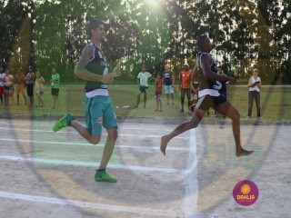 
<a style='margin-left: 5px;' class='btn btn-xs btn-social btn-facebook' href='https://www.facebook.com/sharer/sharer.php?u=https://www.boladovale.com.br/imgs/800-800-90/conteudo/fotos/1423/img7312.jpg' rel='popup' data-width='500' data-height='400'><i class='fa fa-facebook'></i>Compartilhar <span class='hidden-xs'>no Facebook</span>
</a> 
<a class='btn btn-default btn-xs' target='_blank' href='imgs/800-800-90/conteudo/fotos/1423/img7312.jpg'>
<span class='glyphicon glyphicon-cloud-download'></span> Salvar
</a> 
<span></span>