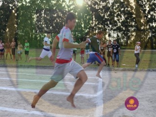 
<a style='margin-left: 5px;' class='btn btn-xs btn-social btn-facebook' href='https://www.facebook.com/sharer/sharer.php?u=https://www.boladovale.com.br/imgs/800-800-90/conteudo/fotos/1423/img7316.jpg' rel='popup' data-width='500' data-height='400'><i class='fa fa-facebook'></i>Compartilhar <span class='hidden-xs'>no Facebook</span>
</a> 
<a class='btn btn-default btn-xs' target='_blank' href='imgs/800-800-90/conteudo/fotos/1423/img7316.jpg'>
<span class='glyphicon glyphicon-cloud-download'></span> Salvar
</a> 
<span></span>