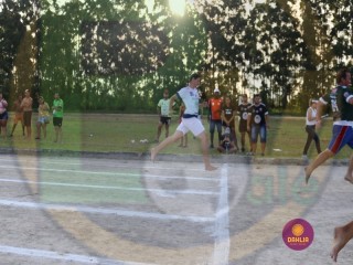 
<a style='margin-left: 5px;' class='btn btn-xs btn-social btn-facebook' href='https://www.facebook.com/sharer/sharer.php?u=https://www.boladovale.com.br/imgs/800-800-90/conteudo/fotos/1423/img7318.jpg' rel='popup' data-width='500' data-height='400'><i class='fa fa-facebook'></i>Compartilhar <span class='hidden-xs'>no Facebook</span>
</a> 
<a class='btn btn-default btn-xs' target='_blank' href='imgs/800-800-90/conteudo/fotos/1423/img7318.jpg'>
<span class='glyphicon glyphicon-cloud-download'></span> Salvar
</a> 
<span></span>