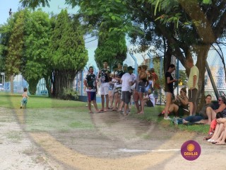 
<a style='margin-left: 5px;' class='btn btn-xs btn-social btn-facebook' href='https://www.facebook.com/sharer/sharer.php?u=https://www.boladovale.com.br/imgs/800-800-90/conteudo/fotos/1424/img3989.jpg' rel='popup' data-width='500' data-height='400'><i class='fa fa-facebook'></i>Compartilhar <span class='hidden-xs'>no Facebook</span>
</a> 
<a class='btn btn-default btn-xs' target='_blank' href='imgs/800-800-90/conteudo/fotos/1424/img3989.jpg'>
<span class='glyphicon glyphicon-cloud-download'></span> Salvar
</a> 
<span></span>