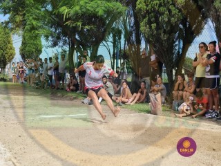 
<a style='margin-left: 5px;' class='btn btn-xs btn-social btn-facebook' href='https://www.facebook.com/sharer/sharer.php?u=https://www.boladovale.com.br/imgs/800-800-90/conteudo/fotos/1424/img4027.jpg' rel='popup' data-width='500' data-height='400'><i class='fa fa-facebook'></i>Compartilhar <span class='hidden-xs'>no Facebook</span>
</a> 
<a class='btn btn-default btn-xs' target='_blank' href='imgs/800-800-90/conteudo/fotos/1424/img4027.jpg'>
<span class='glyphicon glyphicon-cloud-download'></span> Salvar
</a> 
<span></span>
