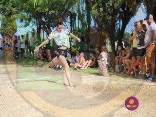 
<a style='margin-left: 5px;' class='btn btn-xs btn-social btn-facebook' href='https://www.facebook.com/sharer/sharer.php?u=https://www.boladovale.com.br/imgs/800-800-90/conteudo/fotos/1424/img4051.jpg' rel='popup' data-width='500' data-height='400'><i class='fa fa-facebook'></i>Compartilhar <span class='hidden-xs'>no Facebook</span>
</a> 
<a class='btn btn-default btn-xs' target='_blank' href='imgs/800-800-90/conteudo/fotos/1424/img4051.jpg'>
<span class='glyphicon glyphicon-cloud-download'></span> Salvar
</a> 
<span></span>