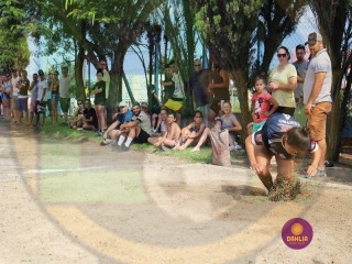 
<a style='margin-left: 5px;' class='btn btn-xs btn-social btn-facebook' href='https://www.facebook.com/sharer/sharer.php?u=https://www.boladovale.com.br/imgs/800-800-90/conteudo/fotos/1424/img4068.jpg' rel='popup' data-width='500' data-height='400'><i class='fa fa-facebook'></i>Compartilhar <span class='hidden-xs'>no Facebook</span>
</a> 
<a class='btn btn-default btn-xs' target='_blank' href='imgs/800-800-90/conteudo/fotos/1424/img4068.jpg'>
<span class='glyphicon glyphicon-cloud-download'></span> Salvar
</a> 
<span></span>
