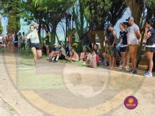
<a style='margin-left: 5px;' class='btn btn-xs btn-social btn-facebook' href='https://www.facebook.com/sharer/sharer.php?u=https://www.boladovale.com.br/imgs/800-800-90/conteudo/fotos/1424/img4093.jpg' rel='popup' data-width='500' data-height='400'><i class='fa fa-facebook'></i>Compartilhar <span class='hidden-xs'>no Facebook</span>
</a> 
<a class='btn btn-default btn-xs' target='_blank' href='imgs/800-800-90/conteudo/fotos/1424/img4093.jpg'>
<span class='glyphicon glyphicon-cloud-download'></span> Salvar
</a> 
<span></span>