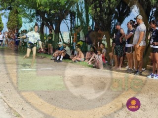 
<a style='margin-left: 5px;' class='btn btn-xs btn-social btn-facebook' href='https://www.facebook.com/sharer/sharer.php?u=https://www.boladovale.com.br/imgs/800-800-90/conteudo/fotos/1424/img4101.jpg' rel='popup' data-width='500' data-height='400'><i class='fa fa-facebook'></i>Compartilhar <span class='hidden-xs'>no Facebook</span>
</a> 
<a class='btn btn-default btn-xs' target='_blank' href='imgs/800-800-90/conteudo/fotos/1424/img4101.jpg'>
<span class='glyphicon glyphicon-cloud-download'></span> Salvar
</a> 
<span></span>