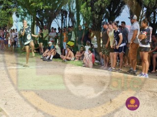 
<a style='margin-left: 5px;' class='btn btn-xs btn-social btn-facebook' href='https://www.facebook.com/sharer/sharer.php?u=https://www.boladovale.com.br/imgs/800-800-90/conteudo/fotos/1424/img4127.jpg' rel='popup' data-width='500' data-height='400'><i class='fa fa-facebook'></i>Compartilhar <span class='hidden-xs'>no Facebook</span>
</a> 
<a class='btn btn-default btn-xs' target='_blank' href='imgs/800-800-90/conteudo/fotos/1424/img4127.jpg'>
<span class='glyphicon glyphicon-cloud-download'></span> Salvar
</a> 
<span></span>