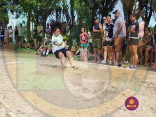 
<a style='margin-left: 5px;' class='btn btn-xs btn-social btn-facebook' href='https://www.facebook.com/sharer/sharer.php?u=https://www.boladovale.com.br/imgs/800-800-90/conteudo/fotos/1424/img4141.jpg' rel='popup' data-width='500' data-height='400'><i class='fa fa-facebook'></i>Compartilhar <span class='hidden-xs'>no Facebook</span>
</a> 
<a class='btn btn-default btn-xs' target='_blank' href='imgs/800-800-90/conteudo/fotos/1424/img4141.jpg'>
<span class='glyphicon glyphicon-cloud-download'></span> Salvar
</a> 
<span></span>