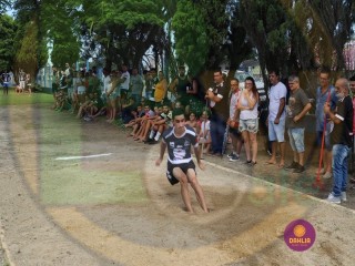
<a style='margin-left: 5px;' class='btn btn-xs btn-social btn-facebook' href='https://www.facebook.com/sharer/sharer.php?u=https://www.boladovale.com.br/imgs/800-800-90/conteudo/fotos/1425/img3827.jpg' rel='popup' data-width='500' data-height='400'><i class='fa fa-facebook'></i>Compartilhar <span class='hidden-xs'>no Facebook</span>
</a> 
<a class='btn btn-default btn-xs' target='_blank' href='imgs/800-800-90/conteudo/fotos/1425/img3827.jpg'>
<span class='glyphicon glyphicon-cloud-download'></span> Salvar
</a> 
<span></span>