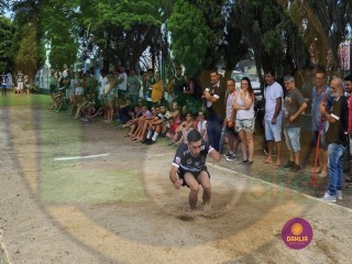 
<a style='margin-left: 5px;' class='btn btn-xs btn-social btn-facebook' href='https://www.facebook.com/sharer/sharer.php?u=https://www.boladovale.com.br/imgs/800-800-90/conteudo/fotos/1425/img3828.jpg' rel='popup' data-width='500' data-height='400'><i class='fa fa-facebook'></i>Compartilhar <span class='hidden-xs'>no Facebook</span>
</a> 
<a class='btn btn-default btn-xs' target='_blank' href='imgs/800-800-90/conteudo/fotos/1425/img3828.jpg'>
<span class='glyphicon glyphicon-cloud-download'></span> Salvar
</a> 
<span></span>