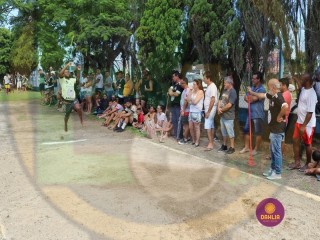 
<a style='margin-left: 5px;' class='btn btn-xs btn-social btn-facebook' href='https://www.facebook.com/sharer/sharer.php?u=https://www.boladovale.com.br/imgs/800-800-90/conteudo/fotos/1425/img3839.jpg' rel='popup' data-width='500' data-height='400'><i class='fa fa-facebook'></i>Compartilhar <span class='hidden-xs'>no Facebook</span>
</a> 
<a class='btn btn-default btn-xs' target='_blank' href='imgs/800-800-90/conteudo/fotos/1425/img3839.jpg'>
<span class='glyphicon glyphicon-cloud-download'></span> Salvar
</a> 
<span></span>