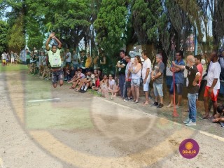 
<a style='margin-left: 5px;' class='btn btn-xs btn-social btn-facebook' href='https://www.facebook.com/sharer/sharer.php?u=https://www.boladovale.com.br/imgs/800-800-90/conteudo/fotos/1425/img3840.jpg' rel='popup' data-width='500' data-height='400'><i class='fa fa-facebook'></i>Compartilhar <span class='hidden-xs'>no Facebook</span>
</a> 
<a class='btn btn-default btn-xs' target='_blank' href='imgs/800-800-90/conteudo/fotos/1425/img3840.jpg'>
<span class='glyphicon glyphicon-cloud-download'></span> Salvar
</a> 
<span></span>
