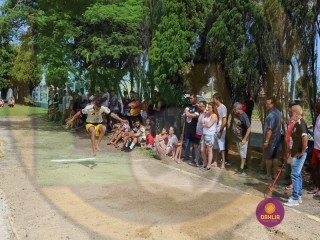 
<a style='margin-left: 5px;' class='btn btn-xs btn-social btn-facebook' href='https://www.facebook.com/sharer/sharer.php?u=https://www.boladovale.com.br/imgs/800-800-90/conteudo/fotos/1425/img3846.jpg' rel='popup' data-width='500' data-height='400'><i class='fa fa-facebook'></i>Compartilhar <span class='hidden-xs'>no Facebook</span>
</a> 
<a class='btn btn-default btn-xs' target='_blank' href='imgs/800-800-90/conteudo/fotos/1425/img3846.jpg'>
<span class='glyphicon glyphicon-cloud-download'></span> Salvar
</a> 
<span></span>