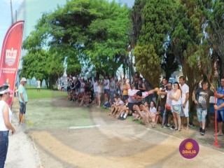 
<a style='margin-left: 5px;' class='btn btn-xs btn-social btn-facebook' href='https://www.facebook.com/sharer/sharer.php?u=https://www.boladovale.com.br/imgs/800-800-90/conteudo/fotos/1425/img3850.jpg' rel='popup' data-width='500' data-height='400'><i class='fa fa-facebook'></i>Compartilhar <span class='hidden-xs'>no Facebook</span>
</a> 
<a class='btn btn-default btn-xs' target='_blank' href='imgs/800-800-90/conteudo/fotos/1425/img3850.jpg'>
<span class='glyphicon glyphicon-cloud-download'></span> Salvar
</a> 
<span></span>