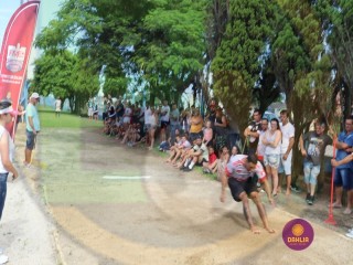 
<a style='margin-left: 5px;' class='btn btn-xs btn-social btn-facebook' href='https://www.facebook.com/sharer/sharer.php?u=https://www.boladovale.com.br/imgs/800-800-90/conteudo/fotos/1425/img3851.jpg' rel='popup' data-width='500' data-height='400'><i class='fa fa-facebook'></i>Compartilhar <span class='hidden-xs'>no Facebook</span>
</a> 
<a class='btn btn-default btn-xs' target='_blank' href='imgs/800-800-90/conteudo/fotos/1425/img3851.jpg'>
<span class='glyphicon glyphicon-cloud-download'></span> Salvar
</a> 
<span></span>