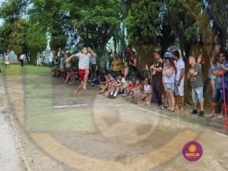 
<a style='margin-left: 5px;' class='btn btn-xs btn-social btn-facebook' href='https://www.facebook.com/sharer/sharer.php?u=https://www.boladovale.com.br/imgs/800-800-90/conteudo/fotos/1425/img3862.jpg' rel='popup' data-width='500' data-height='400'><i class='fa fa-facebook'></i>Compartilhar <span class='hidden-xs'>no Facebook</span>
</a> 
<a class='btn btn-default btn-xs' target='_blank' href='imgs/800-800-90/conteudo/fotos/1425/img3862.jpg'>
<span class='glyphicon glyphicon-cloud-download'></span> Salvar
</a> 
<span></span>