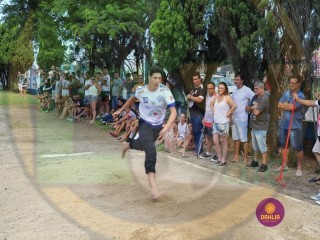 
<a style='margin-left: 5px;' class='btn btn-xs btn-social btn-facebook' href='https://www.facebook.com/sharer/sharer.php?u=https://www.boladovale.com.br/imgs/800-800-90/conteudo/fotos/1425/img3873.jpg' rel='popup' data-width='500' data-height='400'><i class='fa fa-facebook'></i>Compartilhar <span class='hidden-xs'>no Facebook</span>
</a> 
<a class='btn btn-default btn-xs' target='_blank' href='imgs/800-800-90/conteudo/fotos/1425/img3873.jpg'>
<span class='glyphicon glyphicon-cloud-download'></span> Salvar
</a> 
<span></span>