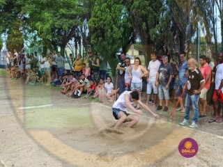 
<a style='margin-left: 5px;' class='btn btn-xs btn-social btn-facebook' href='https://www.facebook.com/sharer/sharer.php?u=https://www.boladovale.com.br/imgs/800-800-90/conteudo/fotos/1425/img3879.jpg' rel='popup' data-width='500' data-height='400'><i class='fa fa-facebook'></i>Compartilhar <span class='hidden-xs'>no Facebook</span>
</a> 
<a class='btn btn-default btn-xs' target='_blank' href='imgs/800-800-90/conteudo/fotos/1425/img3879.jpg'>
<span class='glyphicon glyphicon-cloud-download'></span> Salvar
</a> 
<span></span>