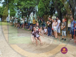 
<a style='margin-left: 5px;' class='btn btn-xs btn-social btn-facebook' href='https://www.facebook.com/sharer/sharer.php?u=https://www.boladovale.com.br/imgs/800-800-90/conteudo/fotos/1425/img3899.jpg' rel='popup' data-width='500' data-height='400'><i class='fa fa-facebook'></i>Compartilhar <span class='hidden-xs'>no Facebook</span>
</a> 
<a class='btn btn-default btn-xs' target='_blank' href='imgs/800-800-90/conteudo/fotos/1425/img3899.jpg'>
<span class='glyphicon glyphicon-cloud-download'></span> Salvar
</a> 
<span></span>