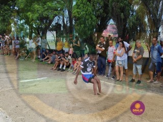 
<a style='margin-left: 5px;' class='btn btn-xs btn-social btn-facebook' href='https://www.facebook.com/sharer/sharer.php?u=https://www.boladovale.com.br/imgs/800-800-90/conteudo/fotos/1425/img3912.jpg' rel='popup' data-width='500' data-height='400'><i class='fa fa-facebook'></i>Compartilhar <span class='hidden-xs'>no Facebook</span>
</a> 
<a class='btn btn-default btn-xs' target='_blank' href='imgs/800-800-90/conteudo/fotos/1425/img3912.jpg'>
<span class='glyphicon glyphicon-cloud-download'></span> Salvar
</a> 
<span></span>