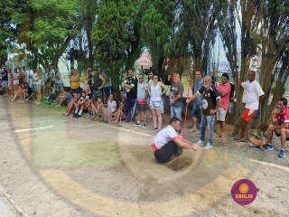 
<a style='margin-left: 5px;' class='btn btn-xs btn-social btn-facebook' href='https://www.facebook.com/sharer/sharer.php?u=https://www.boladovale.com.br/imgs/800-800-90/conteudo/fotos/1425/img3934.jpg' rel='popup' data-width='500' data-height='400'><i class='fa fa-facebook'></i>Compartilhar <span class='hidden-xs'>no Facebook</span>
</a> 
<a class='btn btn-default btn-xs' target='_blank' href='imgs/800-800-90/conteudo/fotos/1425/img3934.jpg'>
<span class='glyphicon glyphicon-cloud-download'></span> Salvar
</a> 
<span></span>