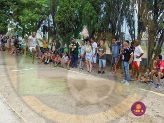 
<a style='margin-left: 5px;' class='btn btn-xs btn-social btn-facebook' href='https://www.facebook.com/sharer/sharer.php?u=https://www.boladovale.com.br/imgs/800-800-90/conteudo/fotos/1425/img3939.jpg' rel='popup' data-width='500' data-height='400'><i class='fa fa-facebook'></i>Compartilhar <span class='hidden-xs'>no Facebook</span>
</a> 
<a class='btn btn-default btn-xs' target='_blank' href='imgs/800-800-90/conteudo/fotos/1425/img3939.jpg'>
<span class='glyphicon glyphicon-cloud-download'></span> Salvar
</a> 
<span></span>