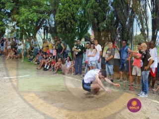 
<a style='margin-left: 5px;' class='btn btn-xs btn-social btn-facebook' href='https://www.facebook.com/sharer/sharer.php?u=https://www.boladovale.com.br/imgs/800-800-90/conteudo/fotos/1425/img3960.jpg' rel='popup' data-width='500' data-height='400'><i class='fa fa-facebook'></i>Compartilhar <span class='hidden-xs'>no Facebook</span>
</a> 
<a class='btn btn-default btn-xs' target='_blank' href='imgs/800-800-90/conteudo/fotos/1425/img3960.jpg'>
<span class='glyphicon glyphicon-cloud-download'></span> Salvar
</a> 
<span></span>