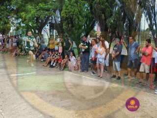 
<a style='margin-left: 5px;' class='btn btn-xs btn-social btn-facebook' href='https://www.facebook.com/sharer/sharer.php?u=https://www.boladovale.com.br/imgs/800-800-90/conteudo/fotos/1425/img3964.jpg' rel='popup' data-width='500' data-height='400'><i class='fa fa-facebook'></i>Compartilhar <span class='hidden-xs'>no Facebook</span>
</a> 
<a class='btn btn-default btn-xs' target='_blank' href='imgs/800-800-90/conteudo/fotos/1425/img3964.jpg'>
<span class='glyphicon glyphicon-cloud-download'></span> Salvar
</a> 
<span></span>
