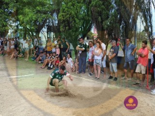 
<a style='margin-left: 5px;' class='btn btn-xs btn-social btn-facebook' href='https://www.facebook.com/sharer/sharer.php?u=https://www.boladovale.com.br/imgs/800-800-90/conteudo/fotos/1425/img3968.jpg' rel='popup' data-width='500' data-height='400'><i class='fa fa-facebook'></i>Compartilhar <span class='hidden-xs'>no Facebook</span>
</a> 
<a class='btn btn-default btn-xs' target='_blank' href='imgs/800-800-90/conteudo/fotos/1425/img3968.jpg'>
<span class='glyphicon glyphicon-cloud-download'></span> Salvar
</a> 
<span></span>