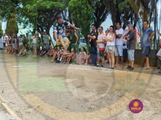 
<a style='margin-left: 5px;' class='btn btn-xs btn-social btn-facebook' href='https://www.facebook.com/sharer/sharer.php?u=https://www.boladovale.com.br/imgs/800-800-90/conteudo/fotos/1425/img3978.jpg' rel='popup' data-width='500' data-height='400'><i class='fa fa-facebook'></i>Compartilhar <span class='hidden-xs'>no Facebook</span>
</a> 
<a class='btn btn-default btn-xs' target='_blank' href='imgs/800-800-90/conteudo/fotos/1425/img3978.jpg'>
<span class='glyphicon glyphicon-cloud-download'></span> Salvar
</a> 
<span></span>