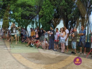 
<a style='margin-left: 5px;' class='btn btn-xs btn-social btn-facebook' href='https://www.facebook.com/sharer/sharer.php?u=https://www.boladovale.com.br/imgs/800-800-90/conteudo/fotos/1425/img3982.jpg' rel='popup' data-width='500' data-height='400'><i class='fa fa-facebook'></i>Compartilhar <span class='hidden-xs'>no Facebook</span>
</a> 
<a class='btn btn-default btn-xs' target='_blank' href='imgs/800-800-90/conteudo/fotos/1425/img3982.jpg'>
<span class='glyphicon glyphicon-cloud-download'></span> Salvar
</a> 
<span></span>