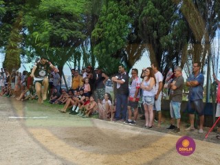 
<a style='margin-left: 5px;' class='btn btn-xs btn-social btn-facebook' href='https://www.facebook.com/sharer/sharer.php?u=https://www.boladovale.com.br/imgs/800-800-90/conteudo/fotos/1425/img3983.jpg' rel='popup' data-width='500' data-height='400'><i class='fa fa-facebook'></i>Compartilhar <span class='hidden-xs'>no Facebook</span>
</a> 
<a class='btn btn-default btn-xs' target='_blank' href='imgs/800-800-90/conteudo/fotos/1425/img3983.jpg'>
<span class='glyphicon glyphicon-cloud-download'></span> Salvar
</a> 
<span></span>