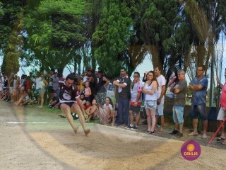 
<a style='margin-left: 5px;' class='btn btn-xs btn-social btn-facebook' href='https://www.facebook.com/sharer/sharer.php?u=https://www.boladovale.com.br/imgs/800-800-90/conteudo/fotos/1425/img3985.jpg' rel='popup' data-width='500' data-height='400'><i class='fa fa-facebook'></i>Compartilhar <span class='hidden-xs'>no Facebook</span>
</a> 
<a class='btn btn-default btn-xs' target='_blank' href='imgs/800-800-90/conteudo/fotos/1425/img3985.jpg'>
<span class='glyphicon glyphicon-cloud-download'></span> Salvar
</a> 
<span></span>