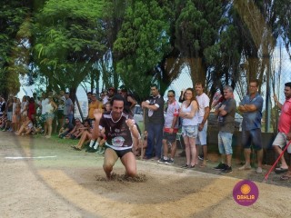 
<a style='margin-left: 5px;' class='btn btn-xs btn-social btn-facebook' href='https://www.facebook.com/sharer/sharer.php?u=https://www.boladovale.com.br/imgs/800-800-90/conteudo/fotos/1425/img3987.jpg' rel='popup' data-width='500' data-height='400'><i class='fa fa-facebook'></i>Compartilhar <span class='hidden-xs'>no Facebook</span>
</a> 
<a class='btn btn-default btn-xs' target='_blank' href='imgs/800-800-90/conteudo/fotos/1425/img3987.jpg'>
<span class='glyphicon glyphicon-cloud-download'></span> Salvar
</a> 
<span></span>