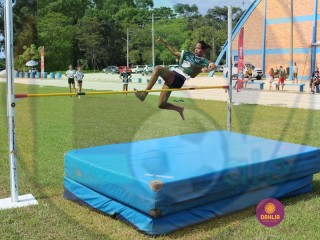 
<a style='margin-left: 5px;' class='btn btn-xs btn-social btn-facebook' href='https://www.facebook.com/sharer/sharer.php?u=https://www.boladovale.com.br/imgs/800-800-90/conteudo/fotos/1426/img6652.jpg' rel='popup' data-width='500' data-height='400'><i class='fa fa-facebook'></i>Compartilhar <span class='hidden-xs'>no Facebook</span>
</a> 
<a class='btn btn-default btn-xs' target='_blank' href='imgs/800-800-90/conteudo/fotos/1426/img6652.jpg'>
<span class='glyphicon glyphicon-cloud-download'></span> Salvar
</a> 
<span></span>