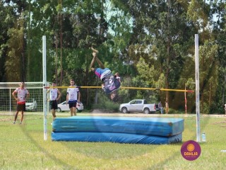
<a style='margin-left: 5px;' class='btn btn-xs btn-social btn-facebook' href='https://www.facebook.com/sharer/sharer.php?u=https://www.boladovale.com.br/imgs/800-800-90/conteudo/fotos/1427/img4220.jpg' rel='popup' data-width='500' data-height='400'><i class='fa fa-facebook'></i>Compartilhar <span class='hidden-xs'>no Facebook</span>
</a> 
<a class='btn btn-default btn-xs' target='_blank' href='imgs/800-800-90/conteudo/fotos/1427/img4220.jpg'>
<span class='glyphicon glyphicon-cloud-download'></span> Salvar
</a> 
<span></span>