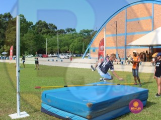 
<a style='margin-left: 5px;' class='btn btn-xs btn-social btn-facebook' href='https://www.facebook.com/sharer/sharer.php?u=https://www.boladovale.com.br/imgs/800-800-90/conteudo/fotos/1427/img6688.jpg' rel='popup' data-width='500' data-height='400'><i class='fa fa-facebook'></i>Compartilhar <span class='hidden-xs'>no Facebook</span>
</a> 
<a class='btn btn-default btn-xs' target='_blank' href='imgs/800-800-90/conteudo/fotos/1427/img6688.jpg'>
<span class='glyphicon glyphicon-cloud-download'></span> Salvar
</a> 
<span></span>