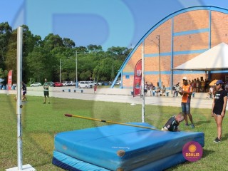 
<a style='margin-left: 5px;' class='btn btn-xs btn-social btn-facebook' href='https://www.facebook.com/sharer/sharer.php?u=https://www.boladovale.com.br/imgs/800-800-90/conteudo/fotos/1427/img6689.jpg' rel='popup' data-width='500' data-height='400'><i class='fa fa-facebook'></i>Compartilhar <span class='hidden-xs'>no Facebook</span>
</a> 
<a class='btn btn-default btn-xs' target='_blank' href='imgs/800-800-90/conteudo/fotos/1427/img6689.jpg'>
<span class='glyphicon glyphicon-cloud-download'></span> Salvar
</a> 
<span></span>