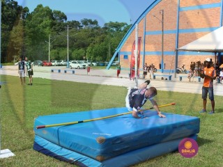 
<a style='margin-left: 5px;' class='btn btn-xs btn-social btn-facebook' href='https://www.facebook.com/sharer/sharer.php?u=https://www.boladovale.com.br/imgs/800-800-90/conteudo/fotos/1427/img6722.jpg' rel='popup' data-width='500' data-height='400'><i class='fa fa-facebook'></i>Compartilhar <span class='hidden-xs'>no Facebook</span>
</a> 
<a class='btn btn-default btn-xs' target='_blank' href='imgs/800-800-90/conteudo/fotos/1427/img6722.jpg'>
<span class='glyphicon glyphicon-cloud-download'></span> Salvar
</a> 
<span></span>