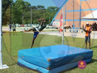 
<a style='margin-left: 5px;' class='btn btn-xs btn-social btn-facebook' href='https://www.facebook.com/sharer/sharer.php?u=https://www.boladovale.com.br/imgs/800-800-90/conteudo/fotos/1427/img6730.jpg' rel='popup' data-width='500' data-height='400'><i class='fa fa-facebook'></i>Compartilhar <span class='hidden-xs'>no Facebook</span>
</a> 
<a class='btn btn-default btn-xs' target='_blank' href='imgs/800-800-90/conteudo/fotos/1427/img6730.jpg'>
<span class='glyphicon glyphicon-cloud-download'></span> Salvar
</a> 
<span></span>