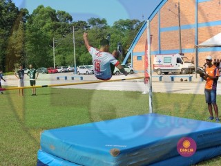 
<a style='margin-left: 5px;' class='btn btn-xs btn-social btn-facebook' href='https://www.facebook.com/sharer/sharer.php?u=https://www.boladovale.com.br/imgs/800-800-90/conteudo/fotos/1427/img6737.jpg' rel='popup' data-width='500' data-height='400'><i class='fa fa-facebook'></i>Compartilhar <span class='hidden-xs'>no Facebook</span>
</a> 
<a class='btn btn-default btn-xs' target='_blank' href='imgs/800-800-90/conteudo/fotos/1427/img6737.jpg'>
<span class='glyphicon glyphicon-cloud-download'></span> Salvar
</a> 
<span></span>