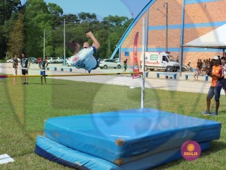 
<a style='margin-left: 5px;' class='btn btn-xs btn-social btn-facebook' href='https://www.facebook.com/sharer/sharer.php?u=https://www.boladovale.com.br/imgs/800-800-90/conteudo/fotos/1427/img6742.jpg' rel='popup' data-width='500' data-height='400'><i class='fa fa-facebook'></i>Compartilhar <span class='hidden-xs'>no Facebook</span>
</a> 
<a class='btn btn-default btn-xs' target='_blank' href='imgs/800-800-90/conteudo/fotos/1427/img6742.jpg'>
<span class='glyphicon glyphicon-cloud-download'></span> Salvar
</a> 
<span></span>