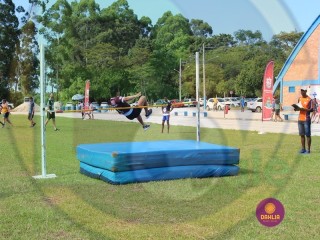
<a style='margin-left: 5px;' class='btn btn-xs btn-social btn-facebook' href='https://www.facebook.com/sharer/sharer.php?u=https://www.boladovale.com.br/imgs/800-800-90/conteudo/fotos/1427/img6791.jpg' rel='popup' data-width='500' data-height='400'><i class='fa fa-facebook'></i>Compartilhar <span class='hidden-xs'>no Facebook</span>
</a> 
<a class='btn btn-default btn-xs' target='_blank' href='imgs/800-800-90/conteudo/fotos/1427/img6791.jpg'>
<span class='glyphicon glyphicon-cloud-download'></span> Salvar
</a> 
<span></span>