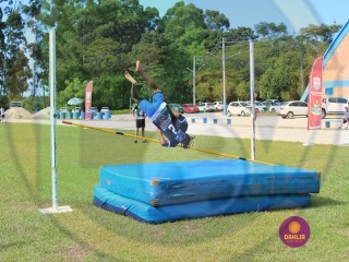 
<a style='margin-left: 5px;' class='btn btn-xs btn-social btn-facebook' href='https://www.facebook.com/sharer/sharer.php?u=https://www.boladovale.com.br/imgs/800-800-90/conteudo/fotos/1427/img6811.jpg' rel='popup' data-width='500' data-height='400'><i class='fa fa-facebook'></i>Compartilhar <span class='hidden-xs'>no Facebook</span>
</a> 
<a class='btn btn-default btn-xs' target='_blank' href='imgs/800-800-90/conteudo/fotos/1427/img6811.jpg'>
<span class='glyphicon glyphicon-cloud-download'></span> Salvar
</a> 
<span></span>