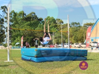 
<a style='margin-left: 5px;' class='btn btn-xs btn-social btn-facebook' href='https://www.facebook.com/sharer/sharer.php?u=https://www.boladovale.com.br/imgs/800-800-90/conteudo/fotos/1427/img6877.jpg' rel='popup' data-width='500' data-height='400'><i class='fa fa-facebook'></i>Compartilhar <span class='hidden-xs'>no Facebook</span>
</a> 
<a class='btn btn-default btn-xs' target='_blank' href='imgs/800-800-90/conteudo/fotos/1427/img6877.jpg'>
<span class='glyphicon glyphicon-cloud-download'></span> Salvar
</a> 
<span></span>